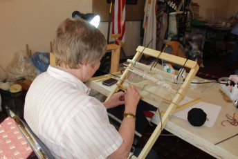 Tami Scace uses the table option with a standard loom. 