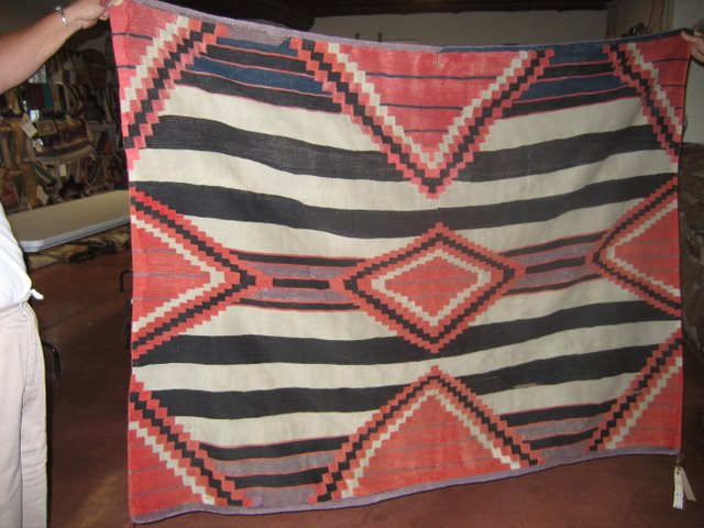 Is the red color in this Third Phase Chief Blanket bayeta? 